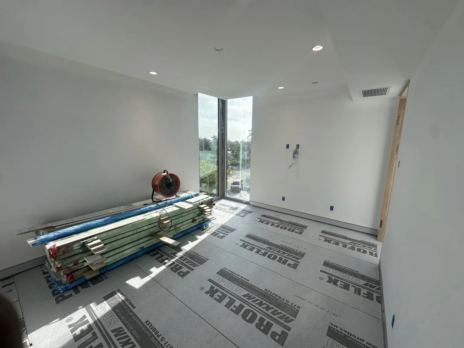 Drywall installation and Level 5 finishing 9