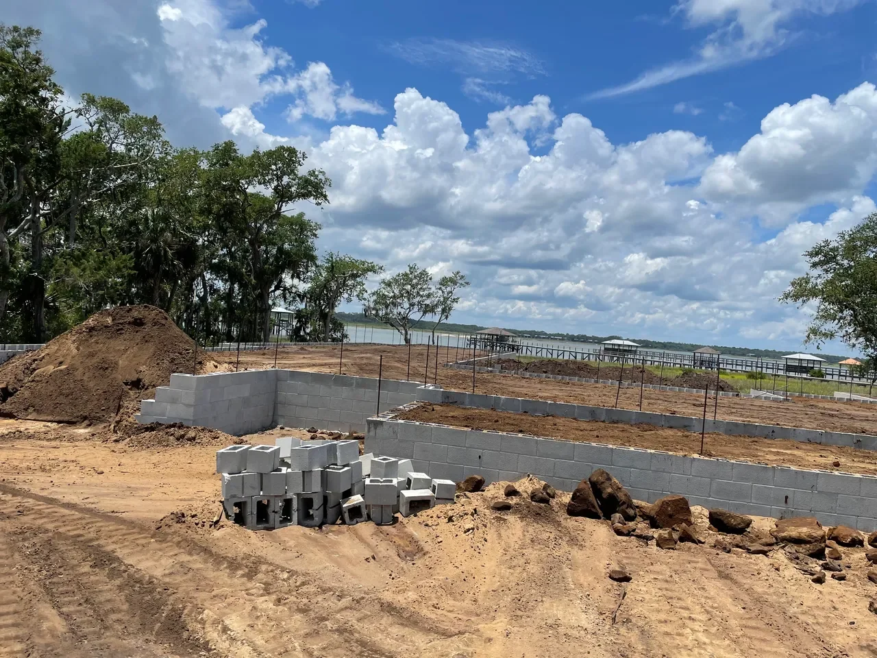 Concrete and masonry construction 1